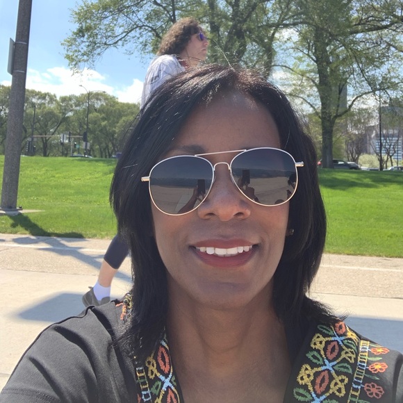 Meet your Posher, Stacey - Picture 1 of 1